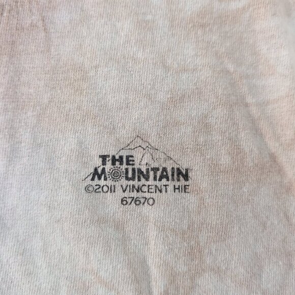 The Mountain Big Face Pug Dog Tee Beige Tie Dye Graphic T-Shirt – Men’s 2XL - Picture 3 of 9